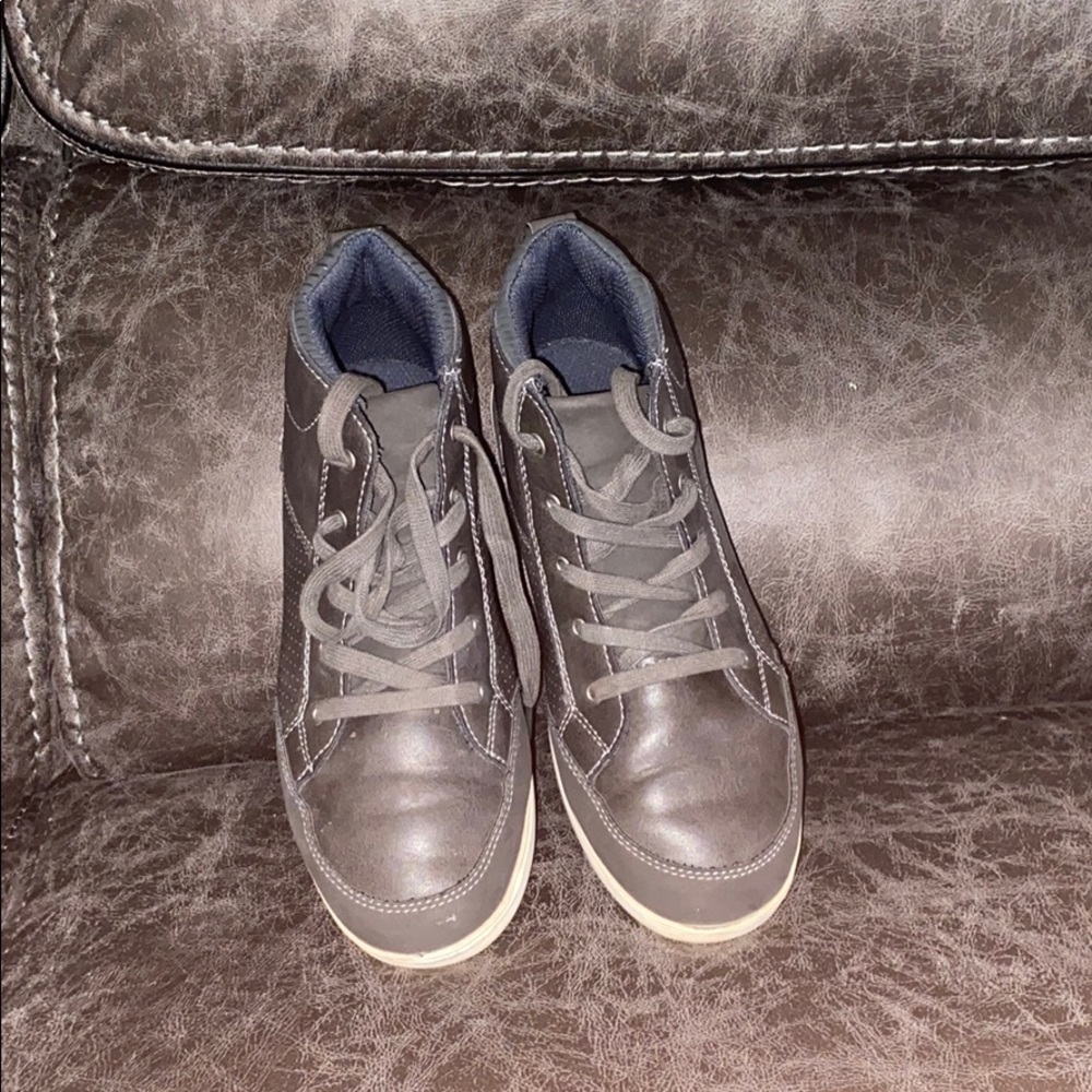Boys Sporty Sneaker